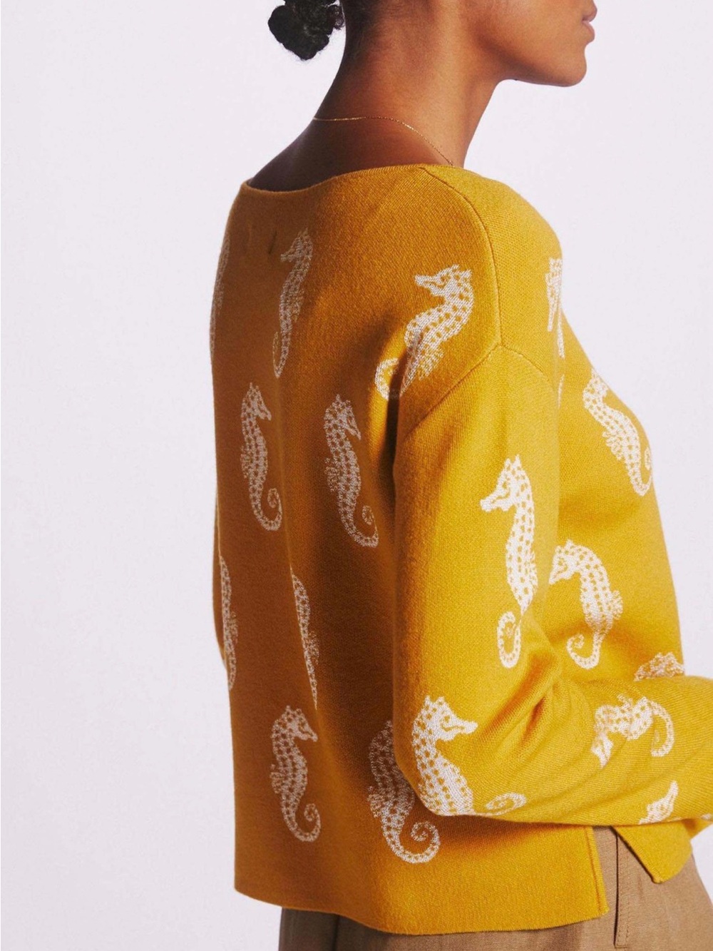 Maeve by Anthropologie Mustard Sweater with White Seahorse Motif - sz medium - Picture 3 of 11